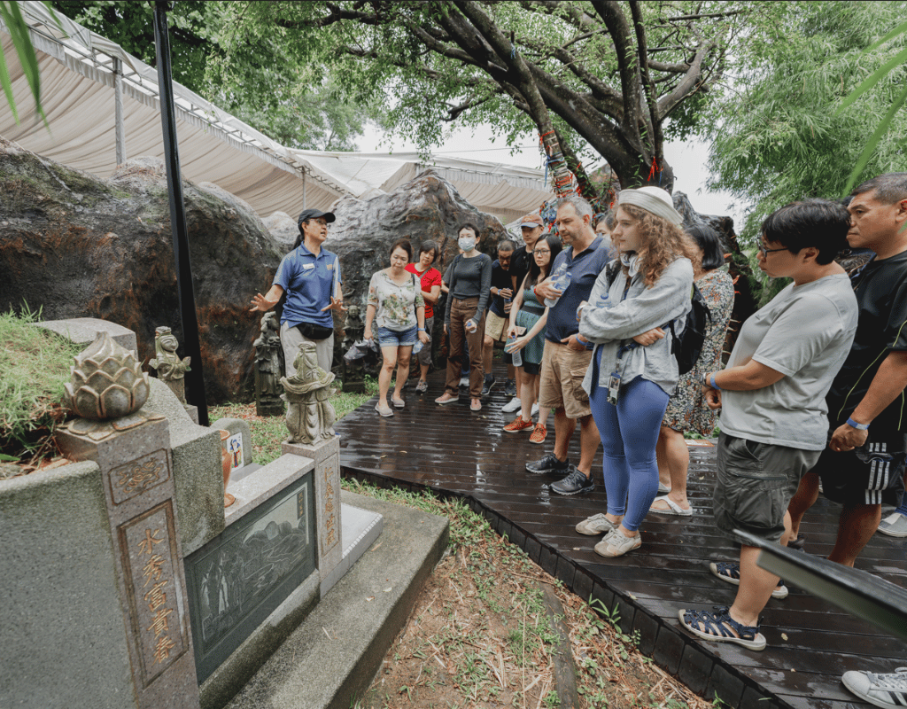 Cemetery tour